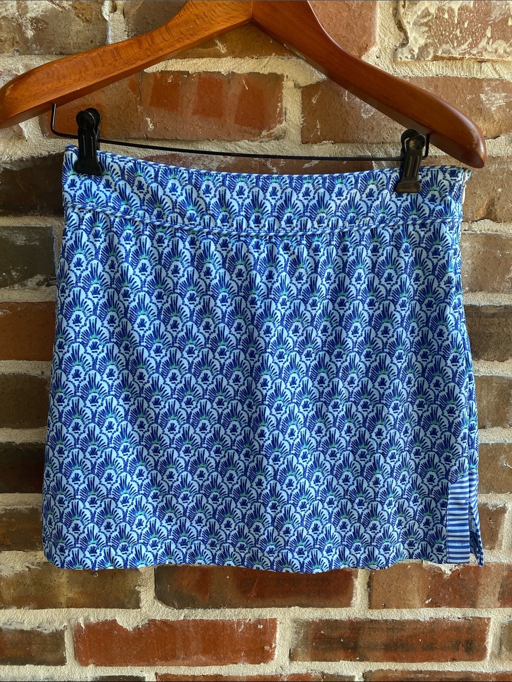 Vineyard Vines Blue Printed Skort Size 4